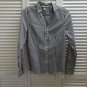 H&M White & Navy Stripped Button Down Top
